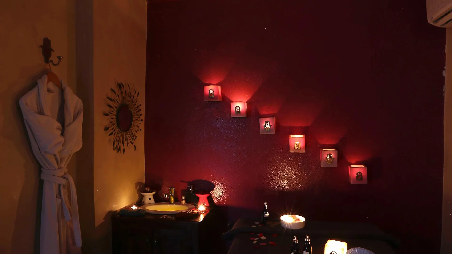 ****  Riad Mille Et Une Nuits Marrakesh Morocco